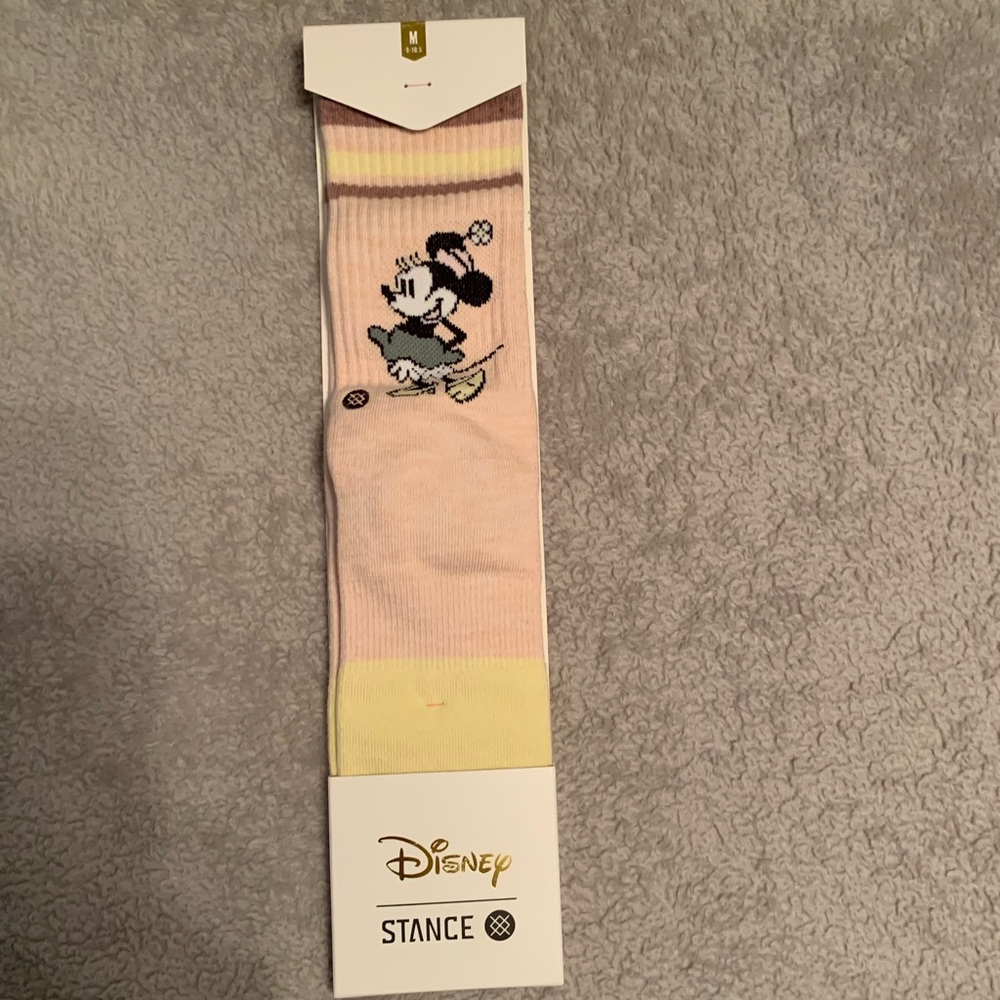 Vintage Minnie Stance Socks - Picture 2 of 3